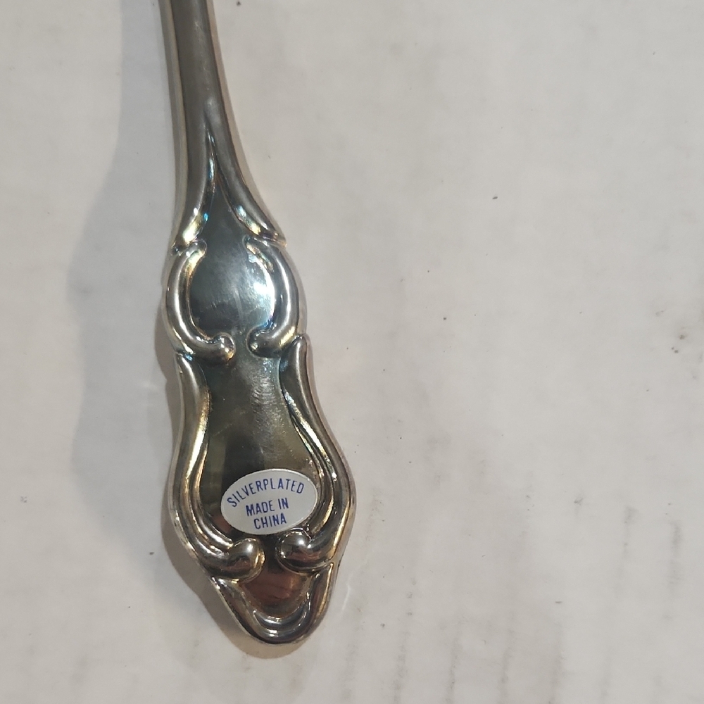 Towle Silver Engraved Cake Server - Picture 4 of 4